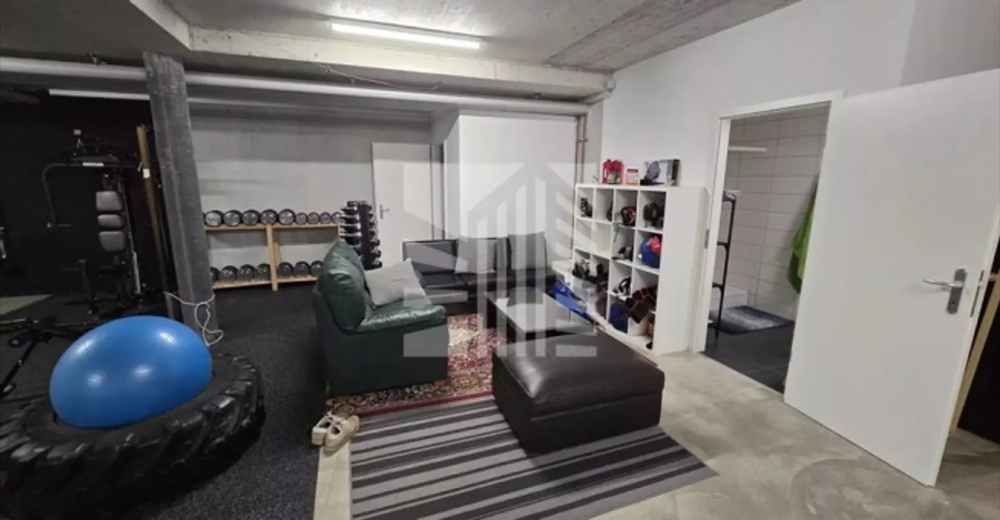 Edificio ad uso misto in affitto - Foto 5 di 6