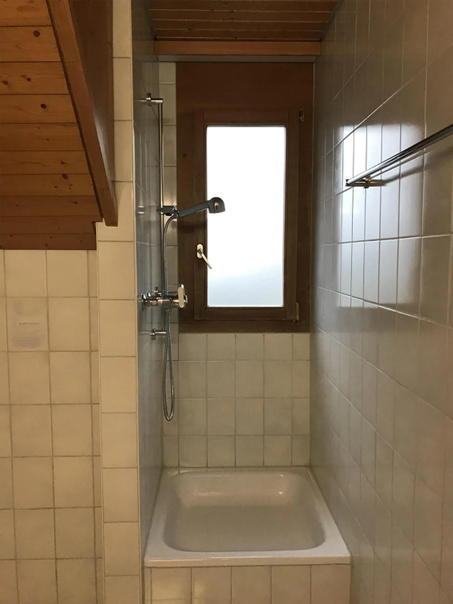 Modernes Apartment in Köniz - Foto 23 von 28