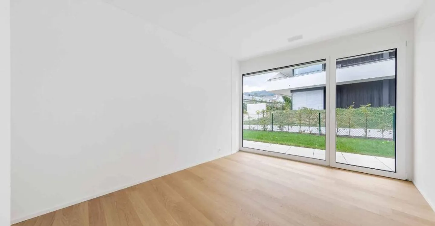 Neues 5,5-Zimmer-Apartment mit überdachter Terrasse und Garten - Foto 6 von 11