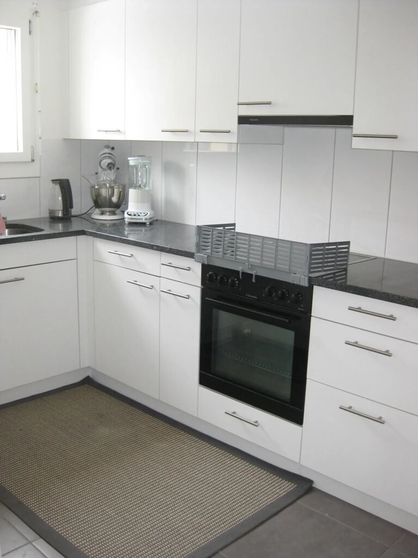 Zu ergreifen! Wunderschöne Wohnung in der Nähe aller Annehmlichkeiten! - Foto 4 von 7
