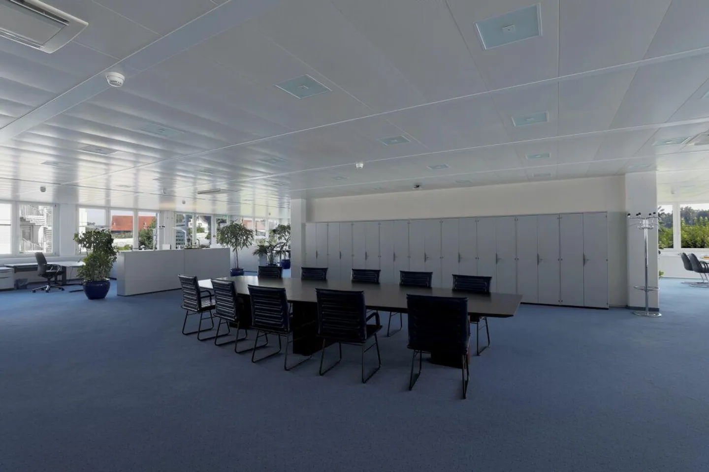 Expanded and Bright Office Spaces in Modern Commercial Building - Photo 1 of 7