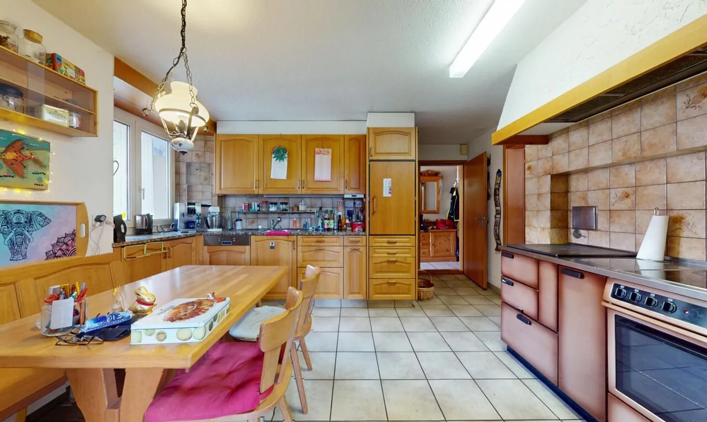 Casa familiare spaziosa con grande potenziale a Maisprach - Foto 8 di 13