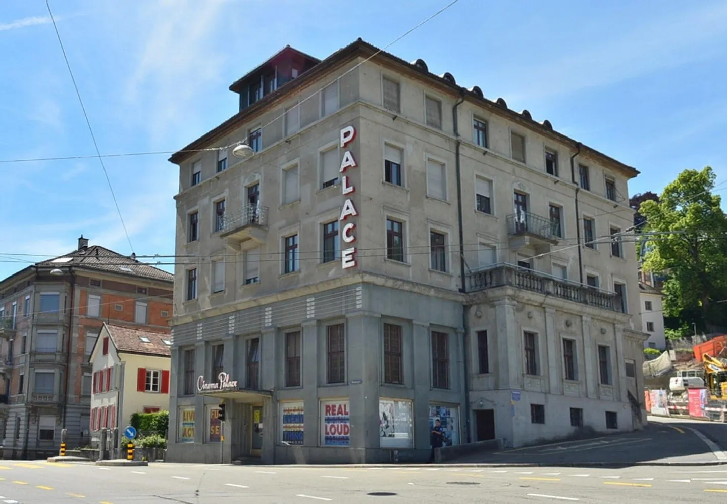 Studio in the Center - Photo 1 of 2