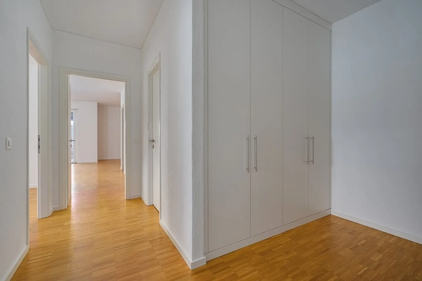 Charming 3.5-Room Apartment - Photo 5 of 6