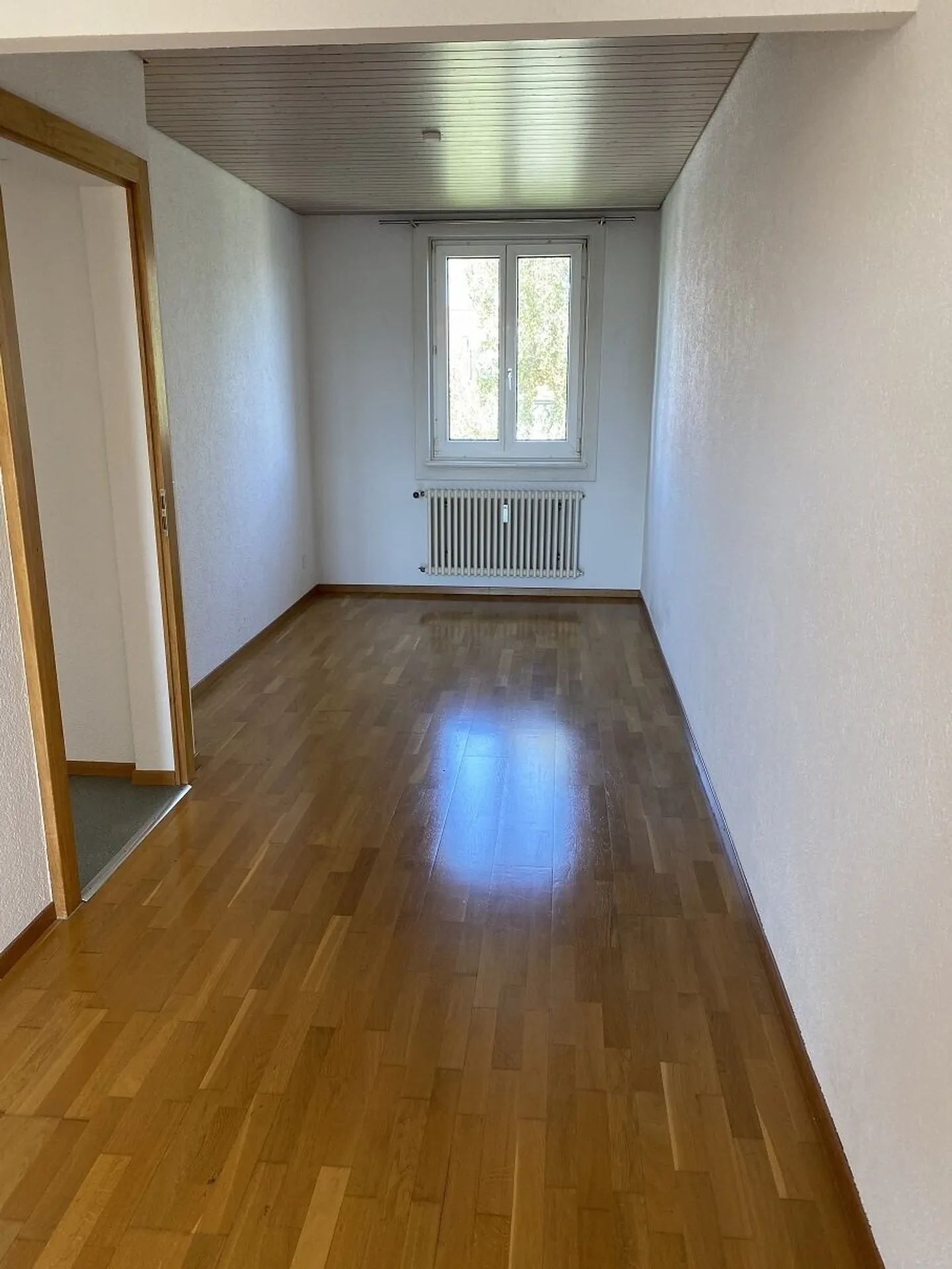 Quiet 3-room apartment of 60 m² on the 1st floor with balcony - Photo 6 of 9