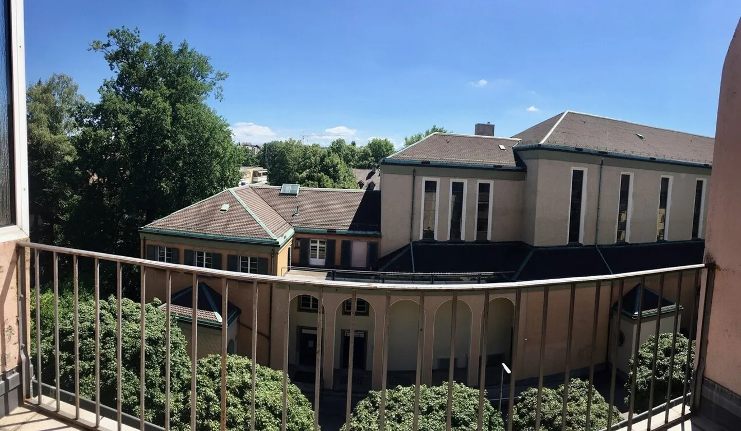 Quiet 3-room apartment of 60 m² on the 1st floor with balcony - Photo 8 of 9