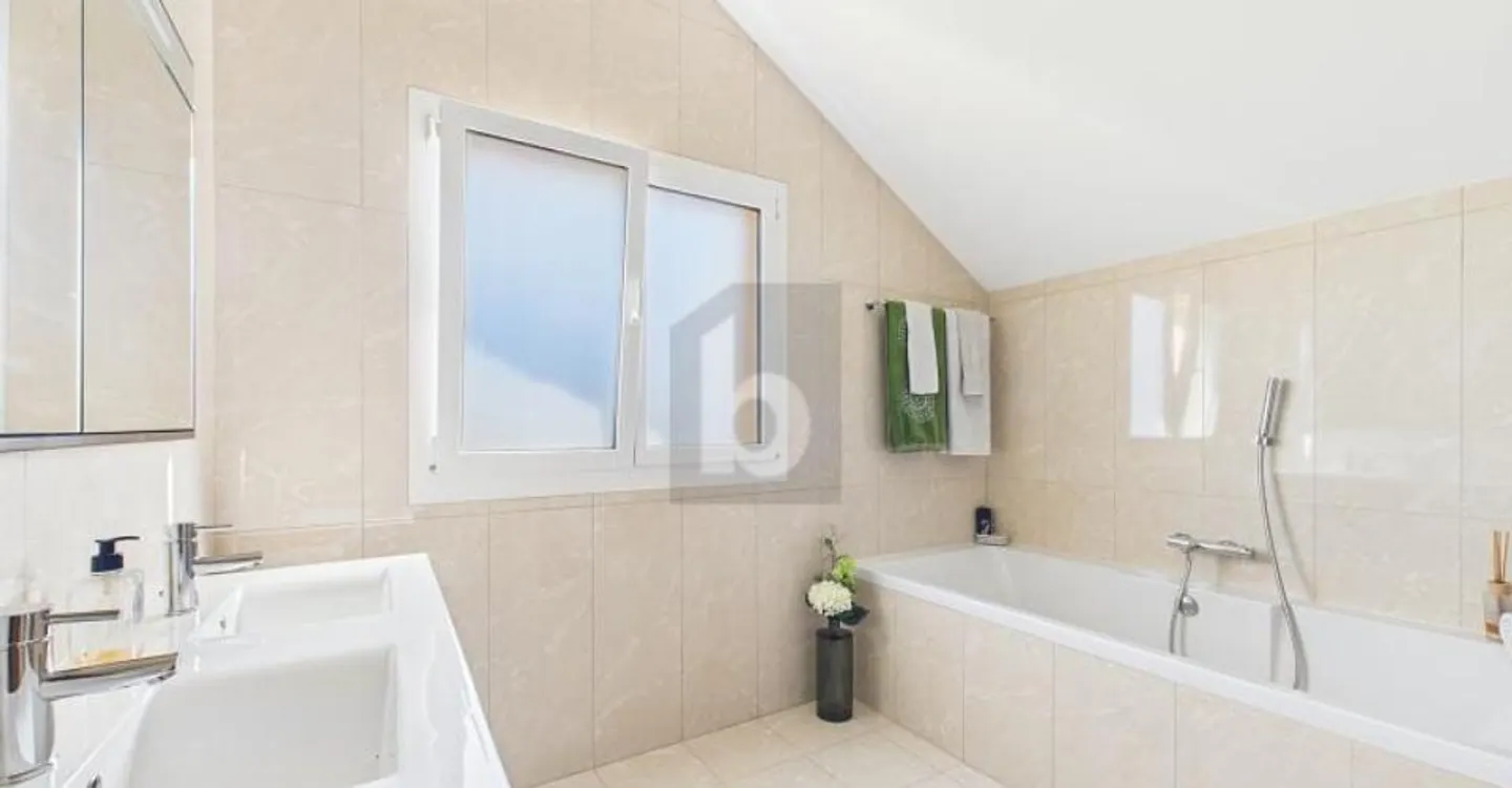 Maison Familiale Spacieuse - Photo 5 sur 6