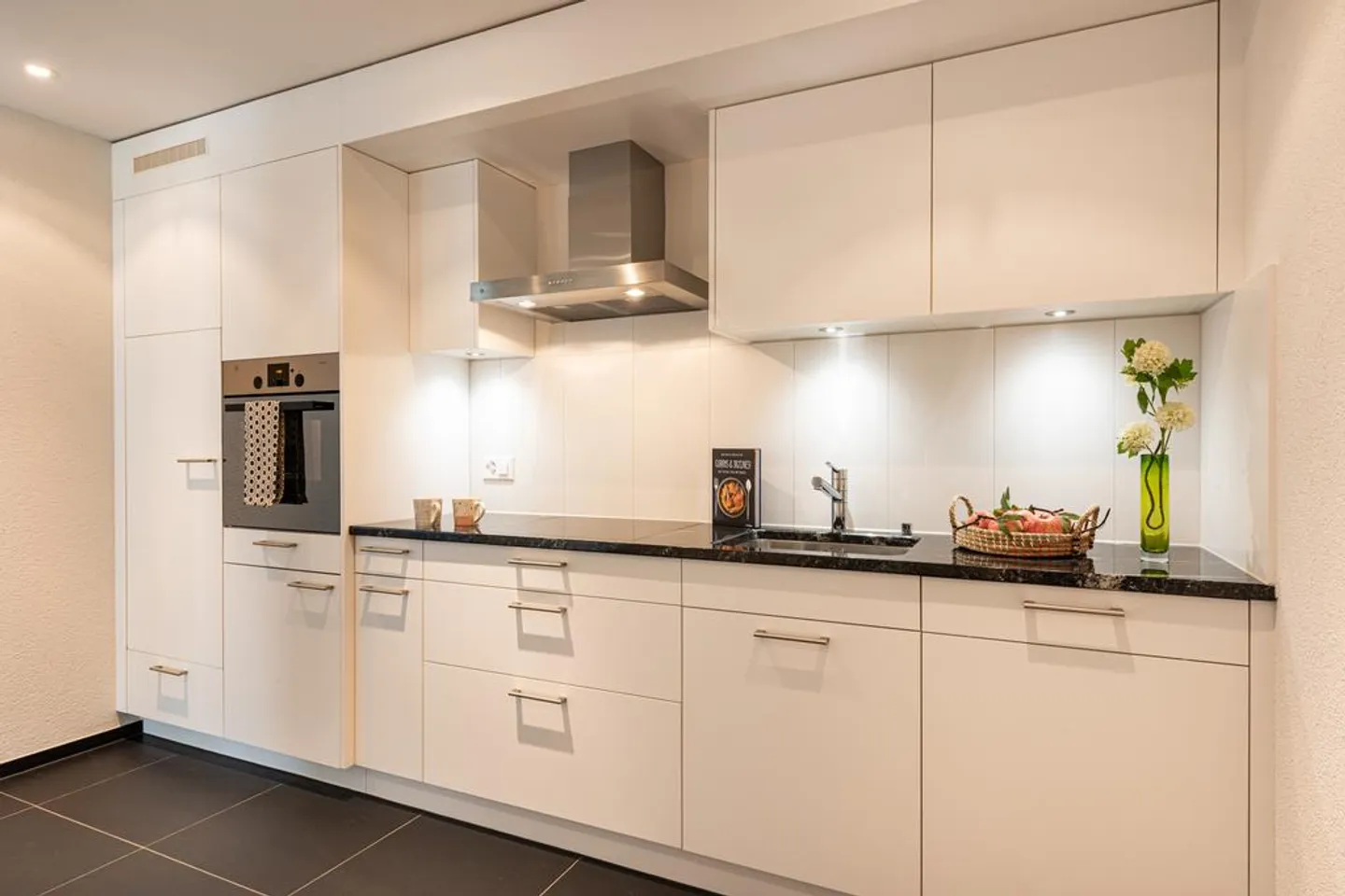 Visit, apply, move! - Photo 3 of 12