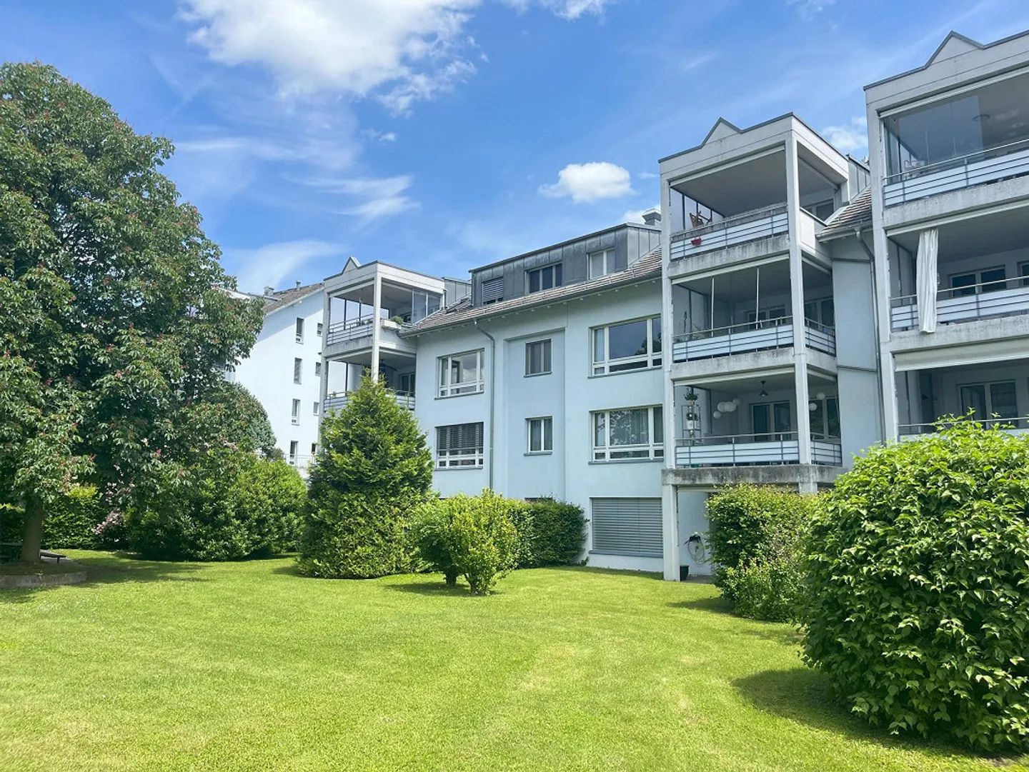 Living in the Heart of Steinhausen - Central, Quiet, Livable. - Photo 1 of 1