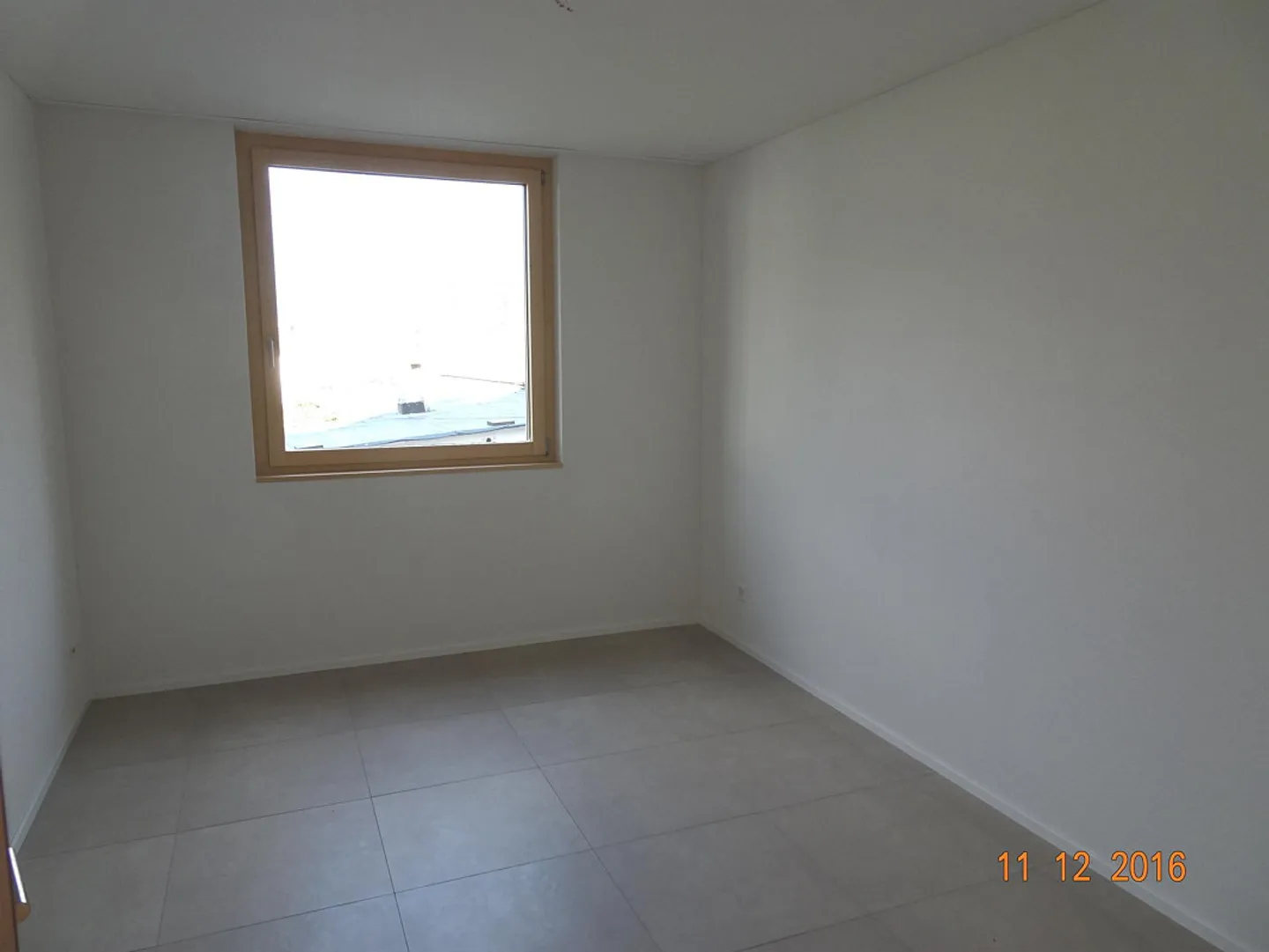 Spacious, Quiet 4 1/2 Room Apartment on the 1st Floor - Photo 7 of 13