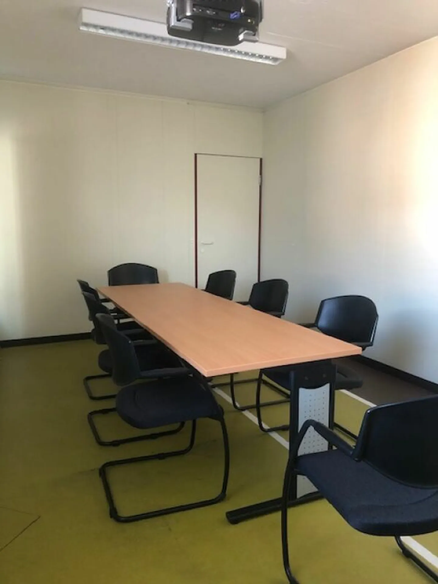 Offices - Photo 11 of 12