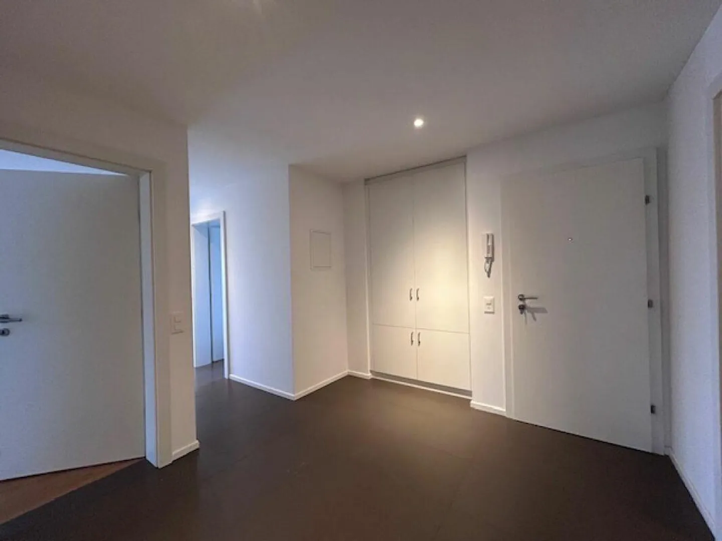 Appartement moderne avec vue sur le lac - Photo 2 sur 19