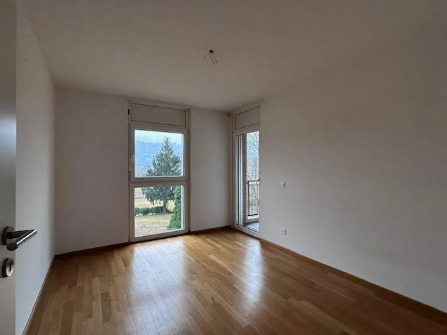 Appartement moderne avec vue sur le lac - Photo 9 sur 19