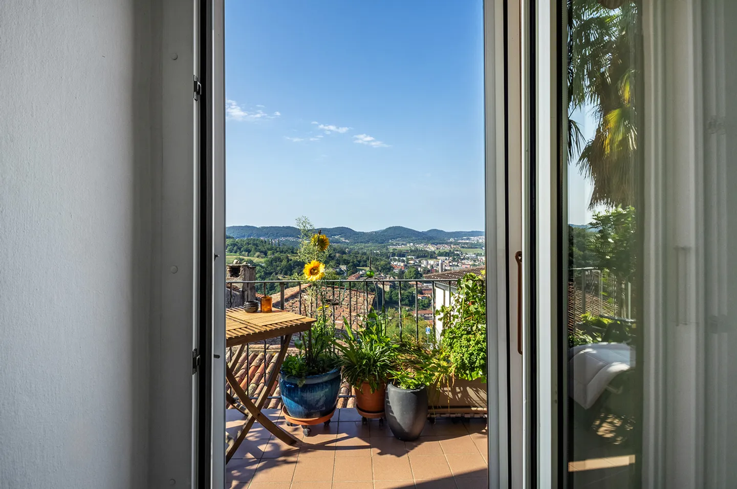 Panoramahaus: zwei Wohnungen und private Garage - Foto 7 von 7