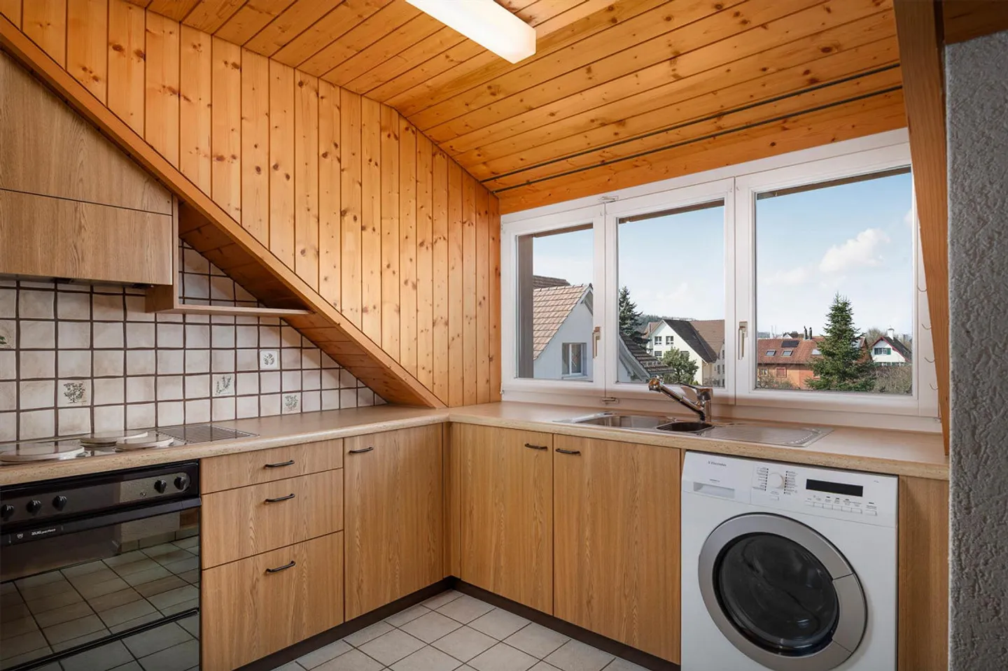 Charming 1.5-room apartment with balcony... - Photo 3 of 13