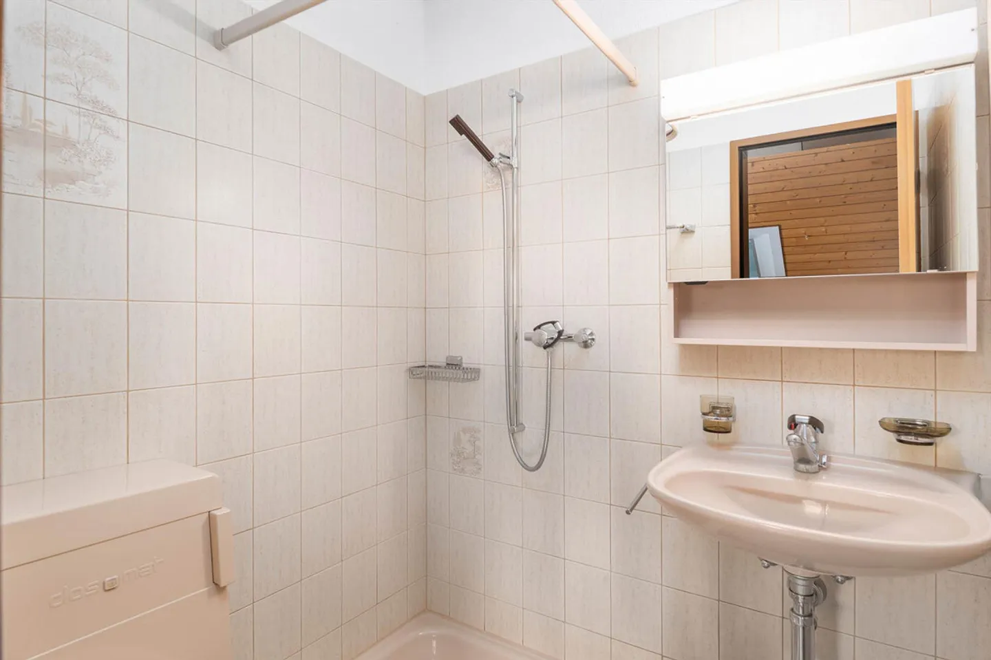 Charming 1.5-room apartment with balcony... - Photo 4 of 13