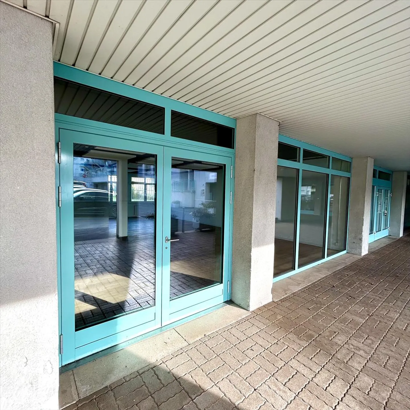 Local - Photo 2 sur 9
