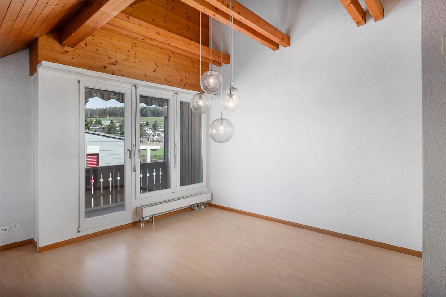 Charming 1.5-room apartment with balcony... - Photo 7 of 13