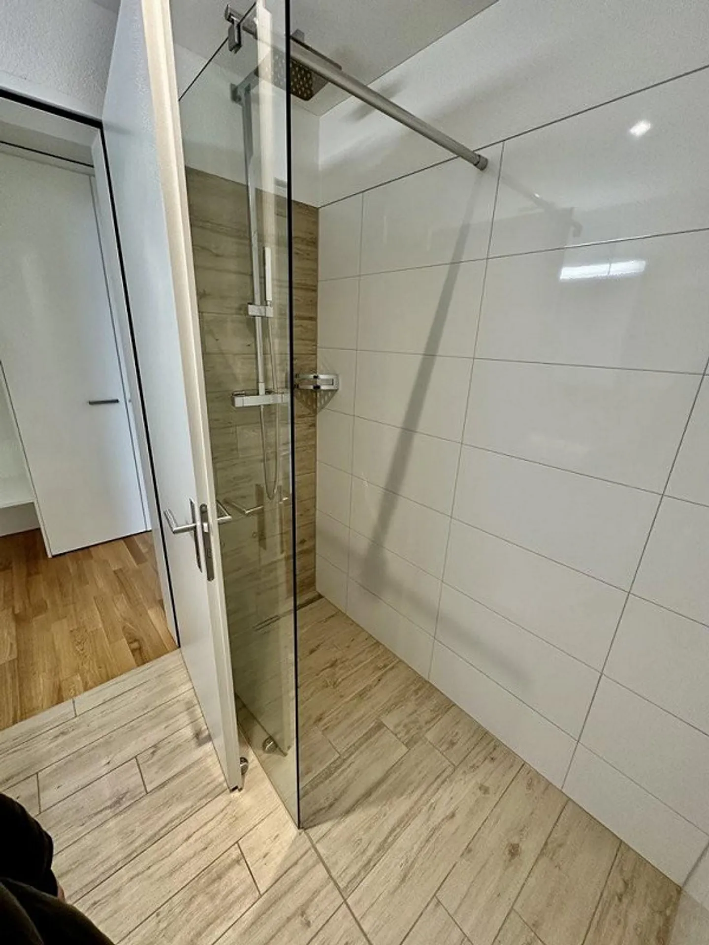 Modernes 2.5-Zimmer-Apartment - Foto 6 von 8