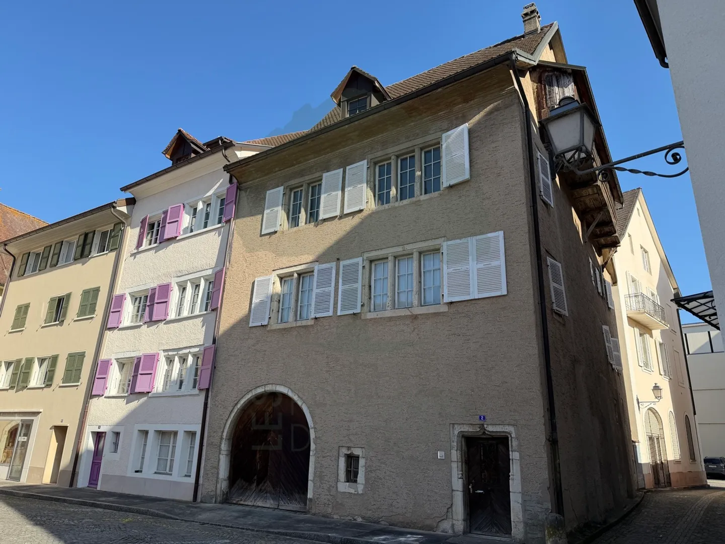 Affascinante vecchia casa con ristrutturazione - Bellissimi spazi e potenziale - Foto 2 di 20