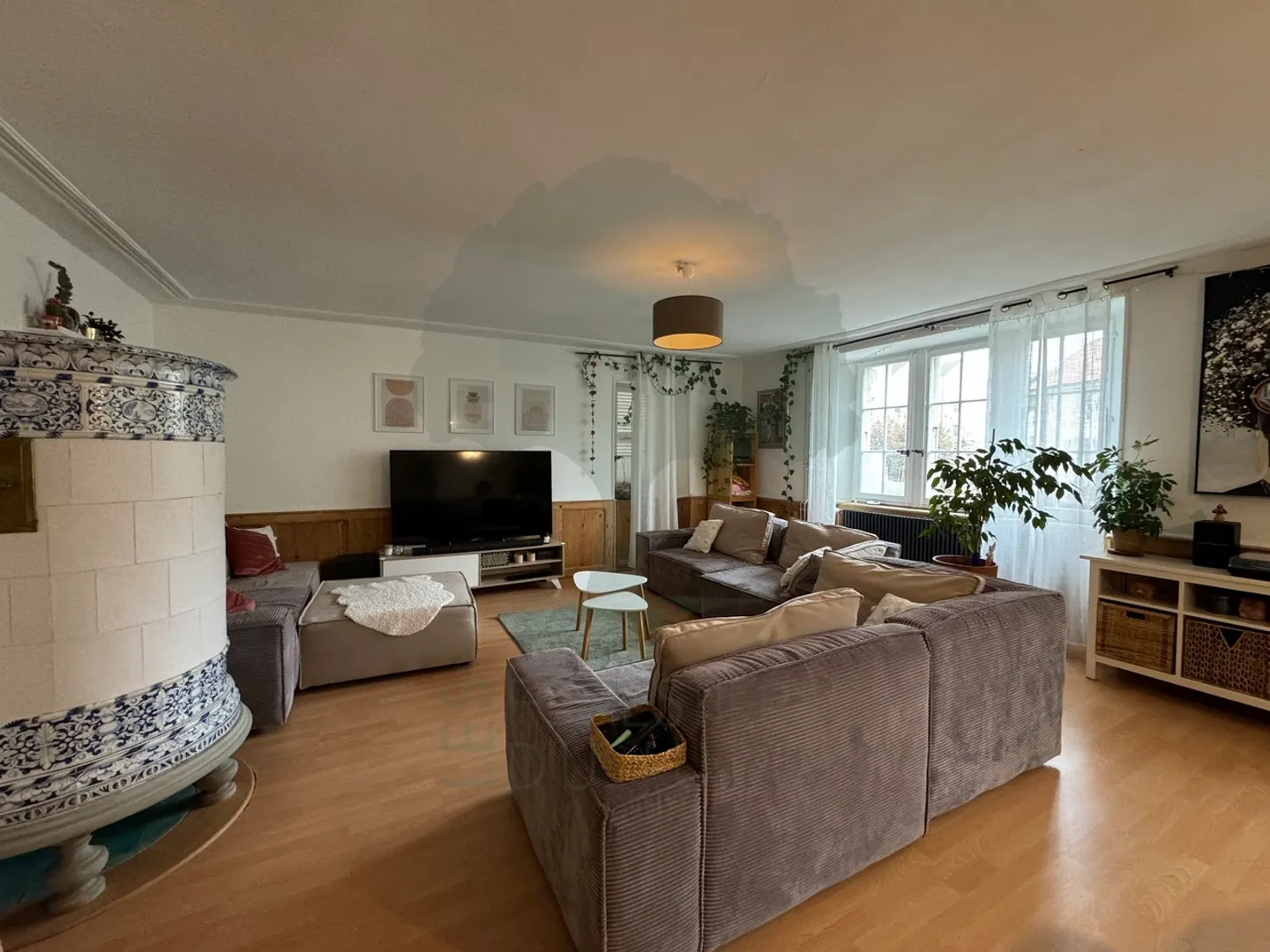 Affascinante vecchia casa con ristrutturazione - Bellissimi spazi e potenziale - Foto 3 di 20