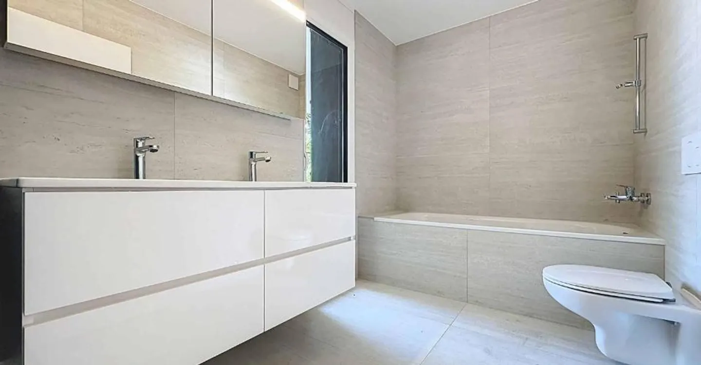 Aussergewöhnliche 5.5 Zimmer Wohnung - Foto 8 von 13