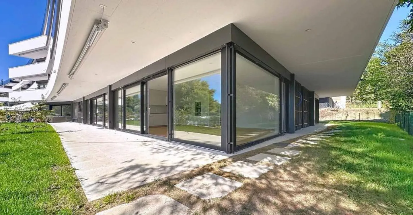 Aussergewöhnliche 5.5 Zimmer Wohnung - Foto 11 von 13