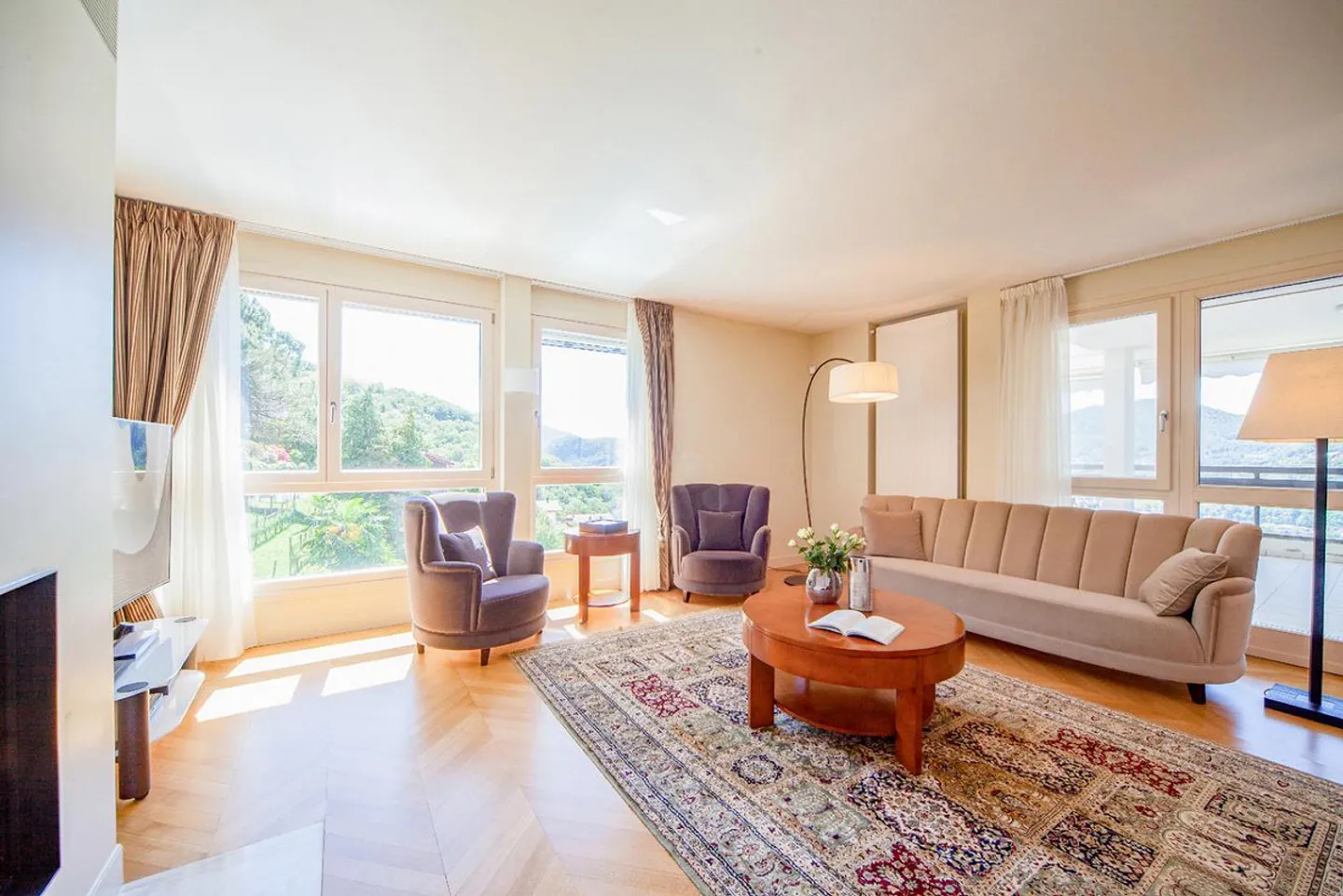 Penthouse Villarasio | TI - Photo 6 of 16