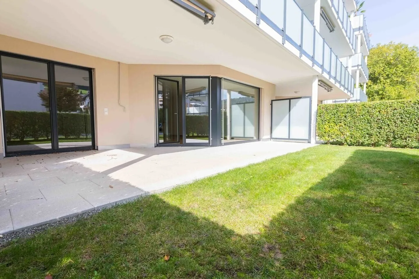 Apartment with a view of greenery seeks single! - Photo 12 of 12