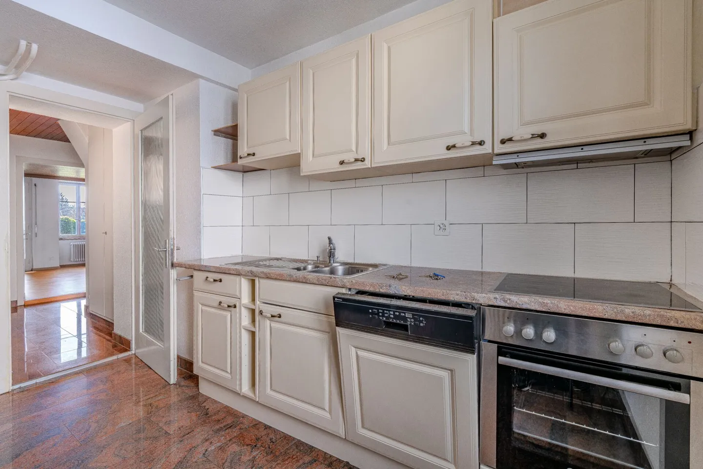 Maison multifamiliale attrayante avec caractère dans un emplacement central à Bellach SO - Photo 12 sur 20