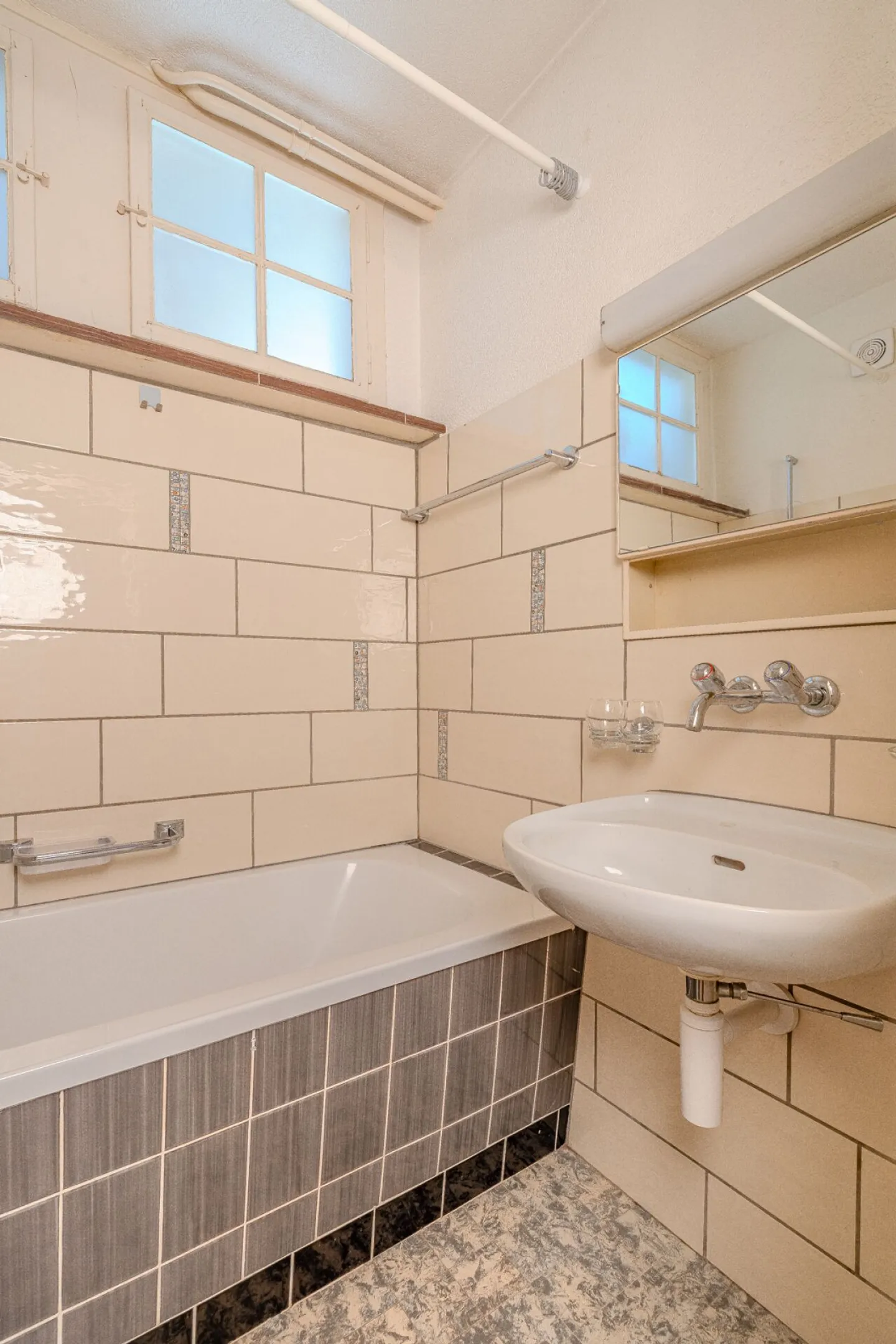 Maison multifamiliale attrayante avec caractère dans un emplacement central à Bellach SO - Photo 14 sur 20