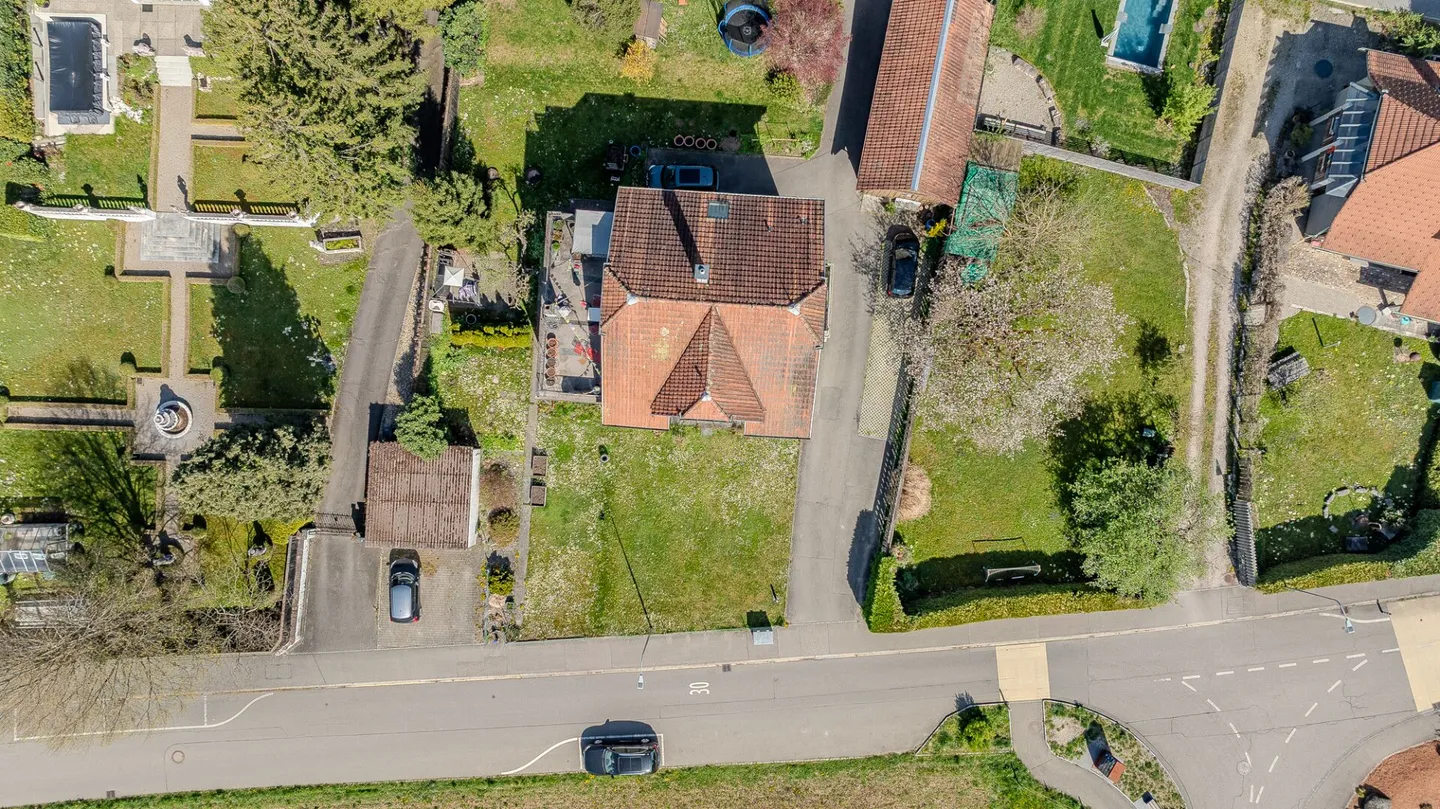 Maison multifamiliale attrayante avec caractère dans un emplacement central à Bellach SO - Photo 11 sur 20