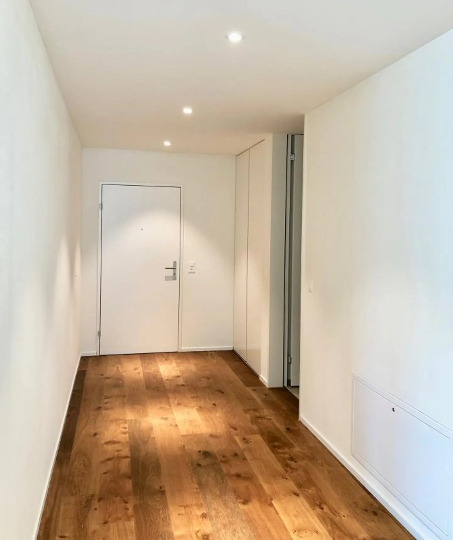 Large, Bright, Modern 4.5 Room Dream Apartment - Photo 1 of 9