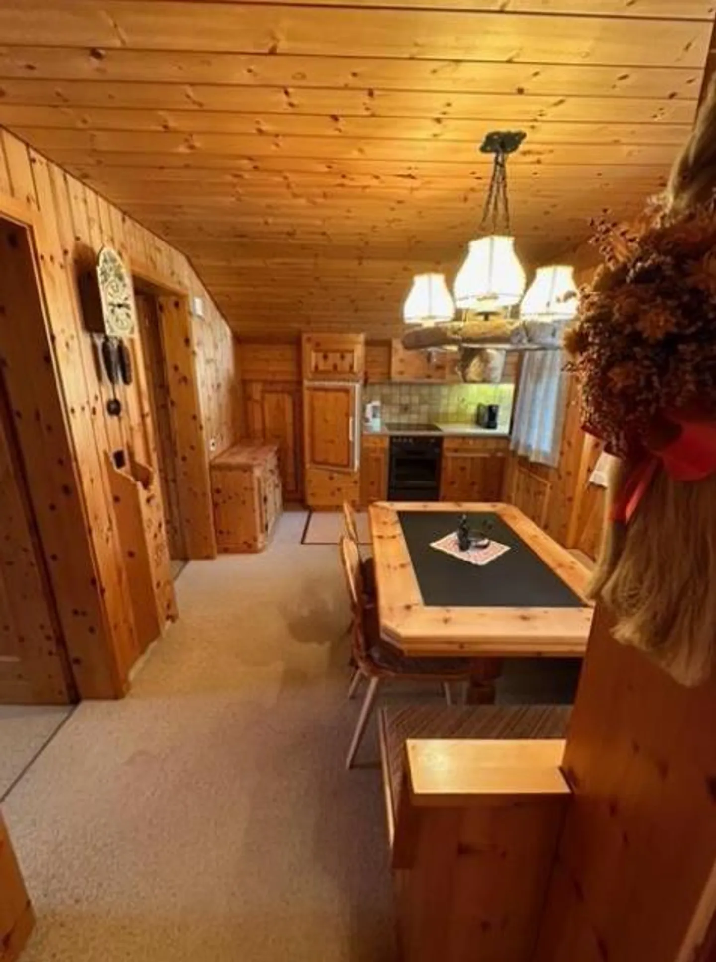 Exclusive Location: 2.5 Room Attic Apartment near Bergkirchli - Photo 14 of 15