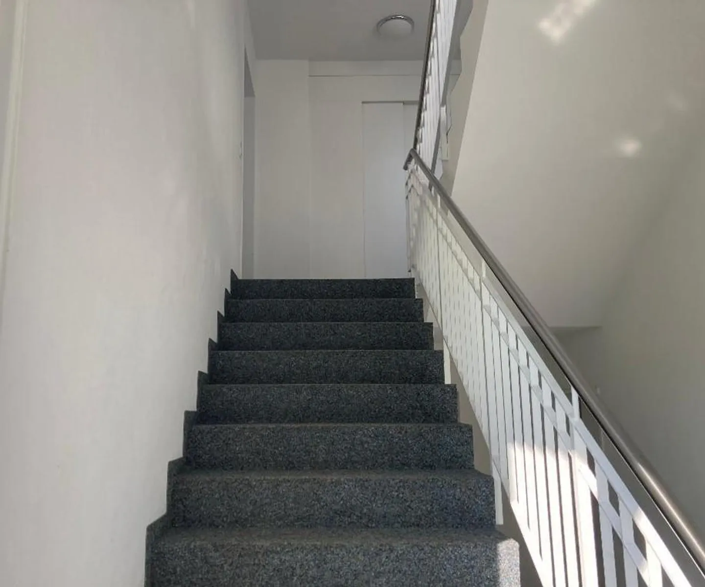 Helle 4.5-Zi.-WHG befristet mit Kaufoption. CHF 2'790 inkl. Garagenpl. - Photo 12 sur 18