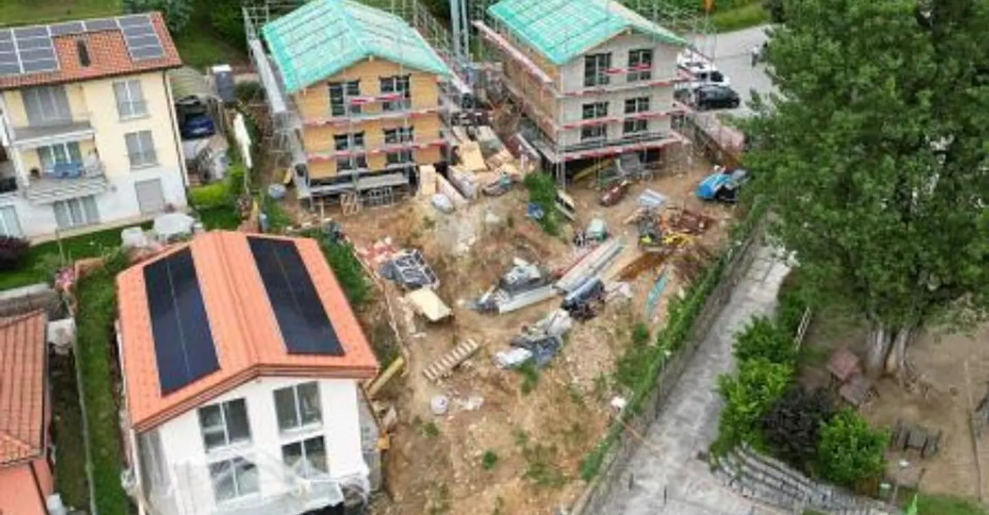 SPACIEUSE NOUVELLE CONSTRUCTION AVEC JARDIN - Foto 2 von 3