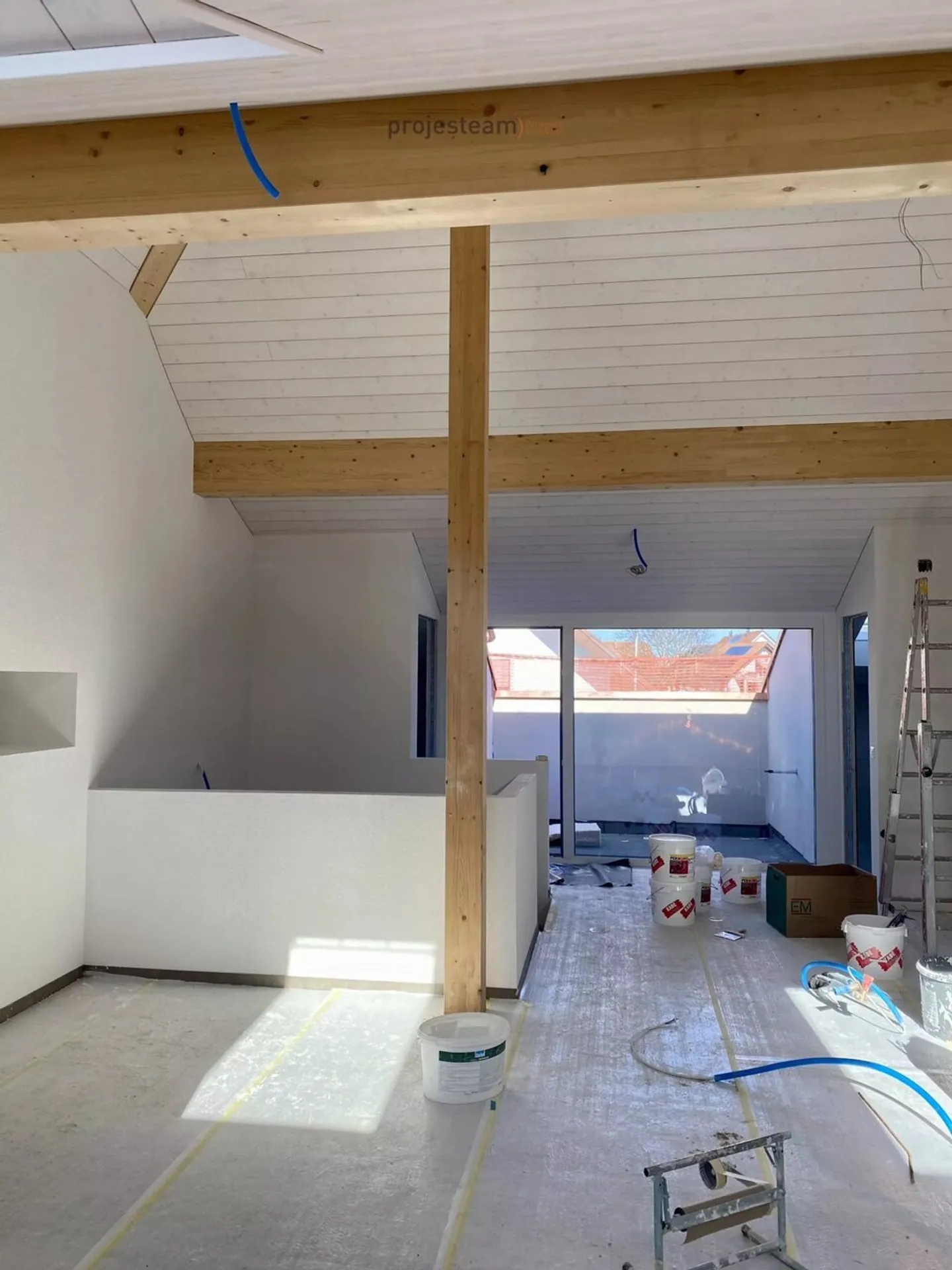 Farm at the end of renovation works - Duplex attic with character and charm accentuated by double ceiling heights - Photo 5 of 13