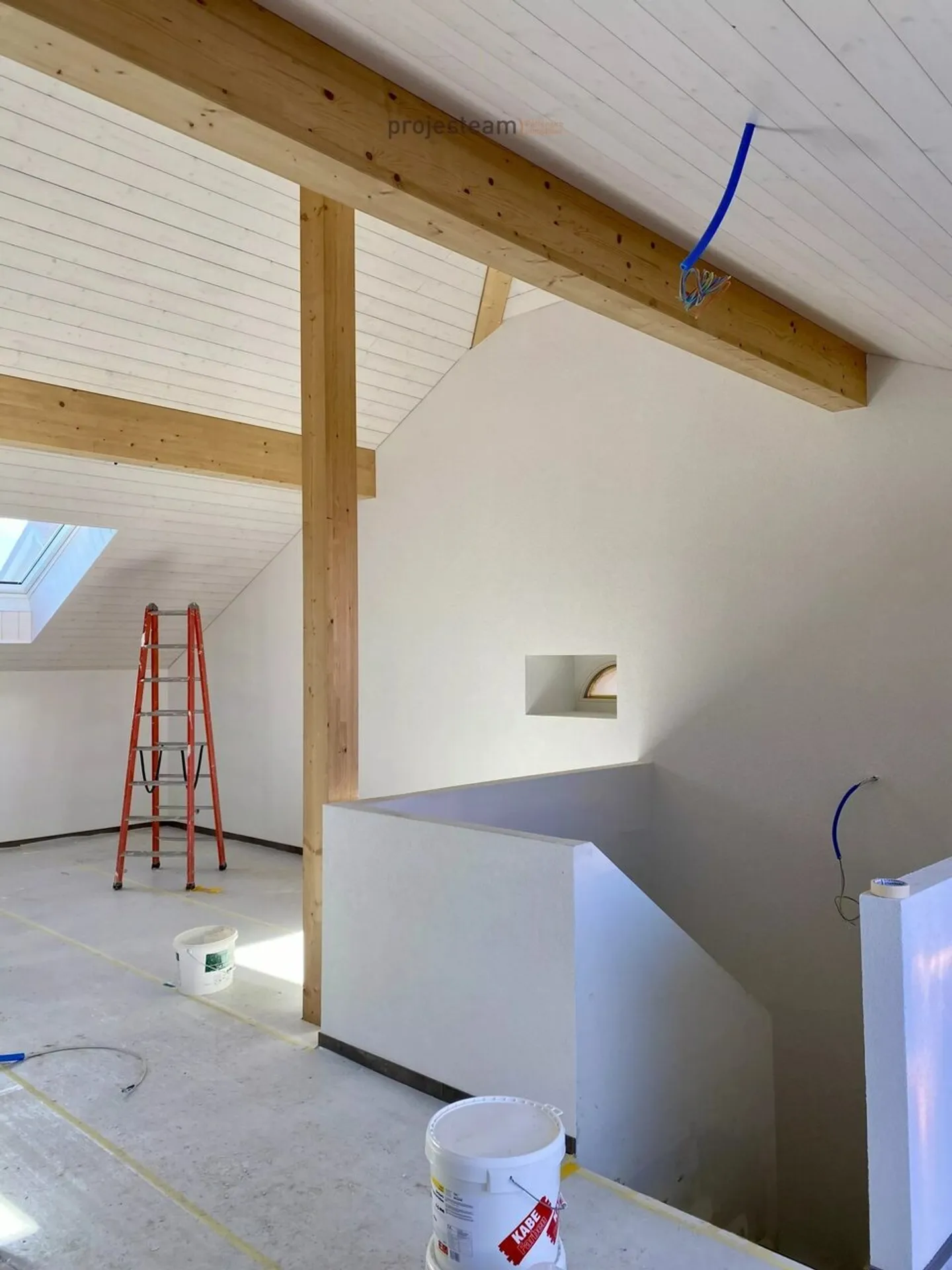Farm at the end of renovation works - Duplex attic with character and charm accentuated by double ceiling heights - Photo 6 of 13