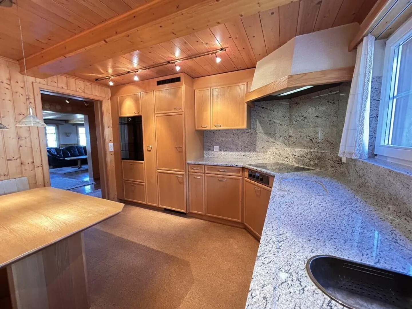 Maison de coin en rangée centrale avec environnement sur un grand terrain extensible... - Photo 9 sur 16