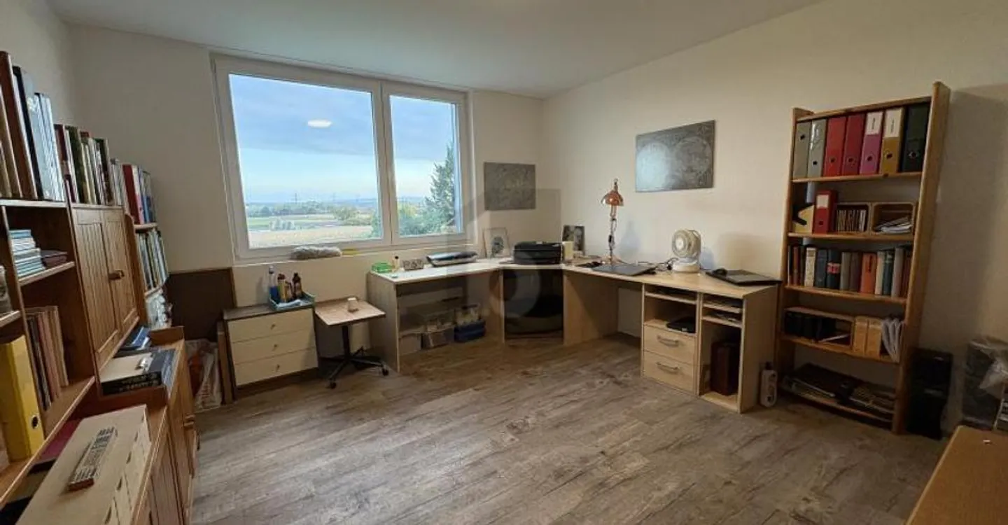 Modernes Mehrfamilienhaus - Foto 4 von 6