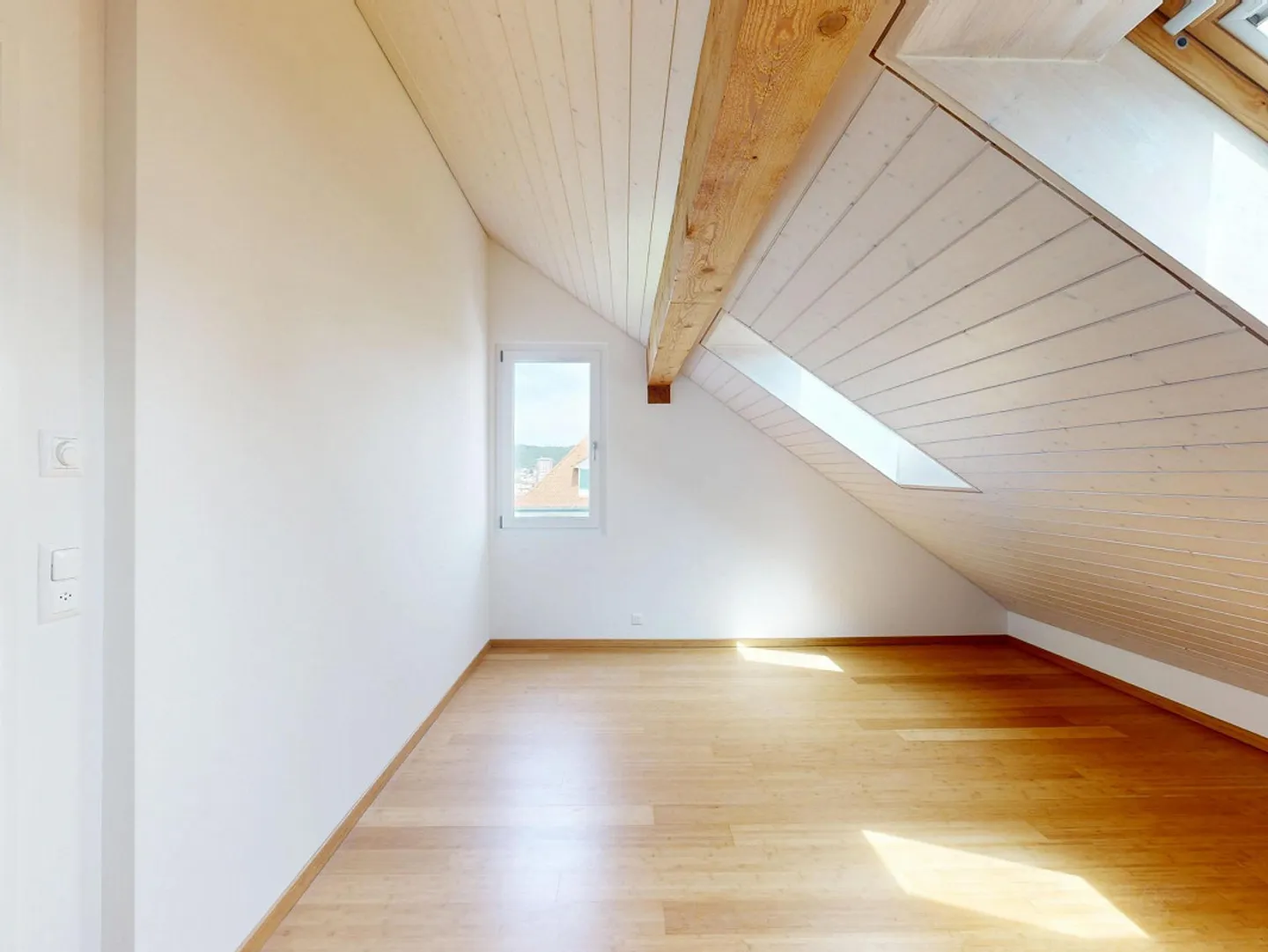 Appartement penthouse exclusif de 4,5 pièces avec ascenseur directement dans l'appartement - Photo 11 sur 13