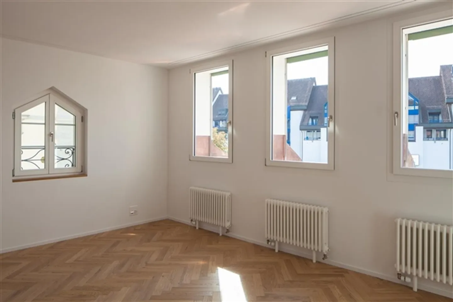 «Hochwertige 5 Zimmer-Maisonette-Wohnung im Bälliz» - Foto 5 von 13