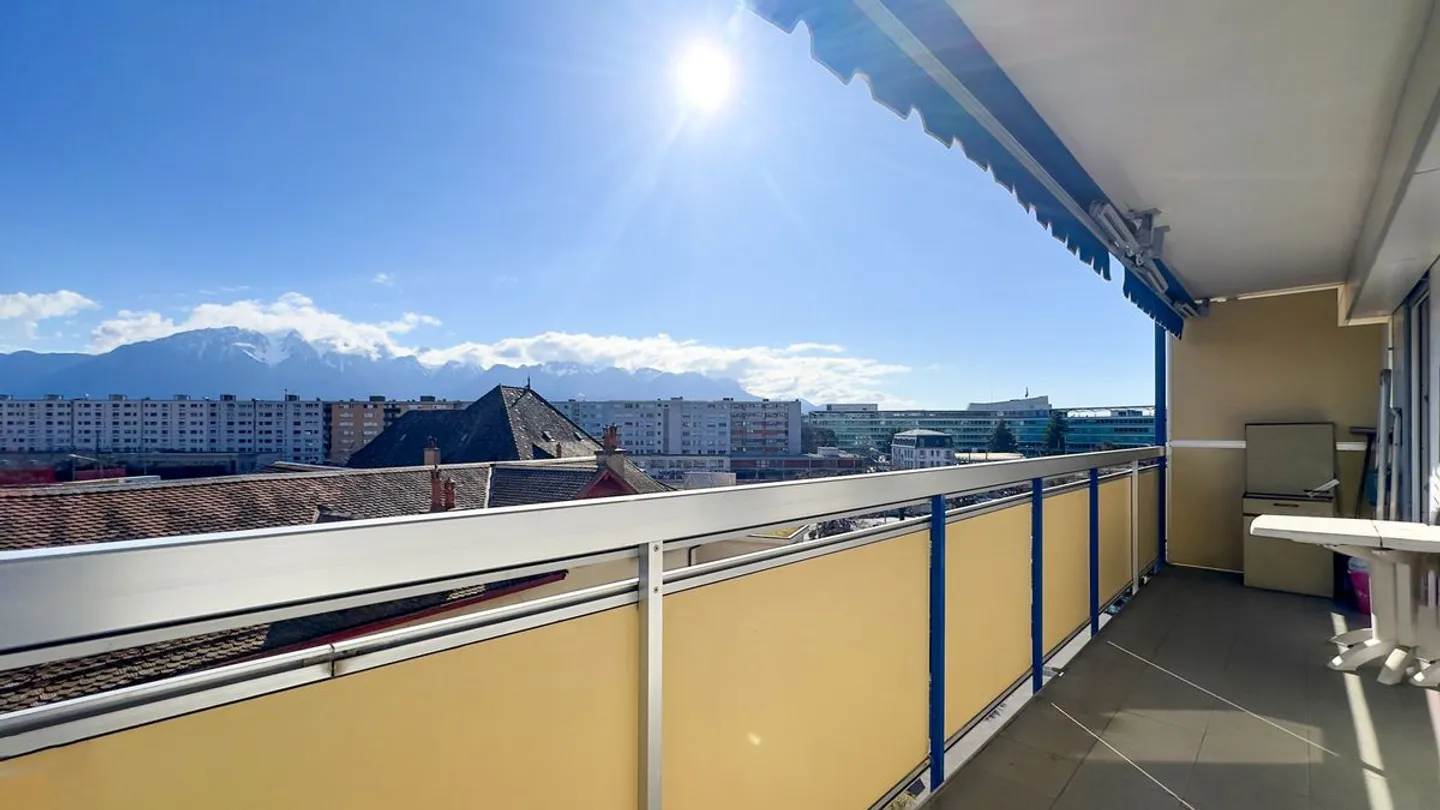 Helles Apartment mit Balkon - Foto 10 von 13