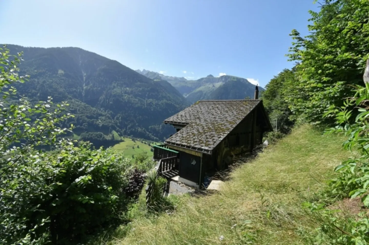 Chalet for sale - Photo 1 of 1