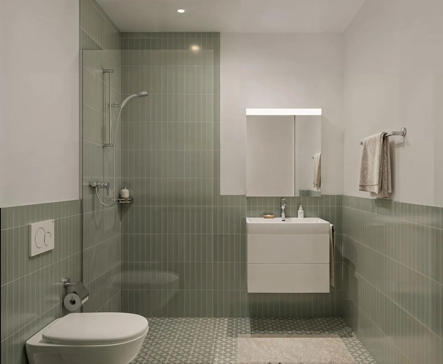 Last 2.5 Room Apartment in Excellent Location: Light-Filled Living... - Photo 8 of 20