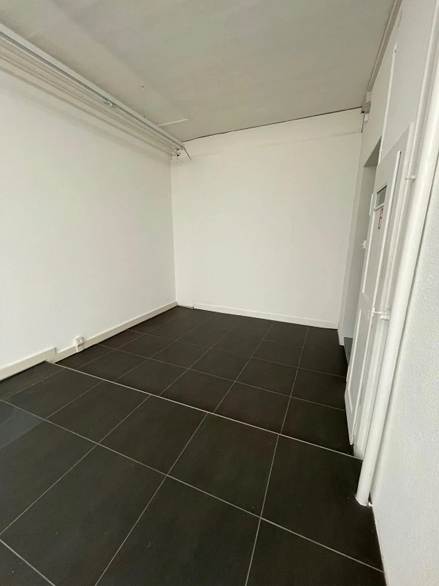 Attractive Office Space in the Heart of St. Johann - Photo 12 of 12