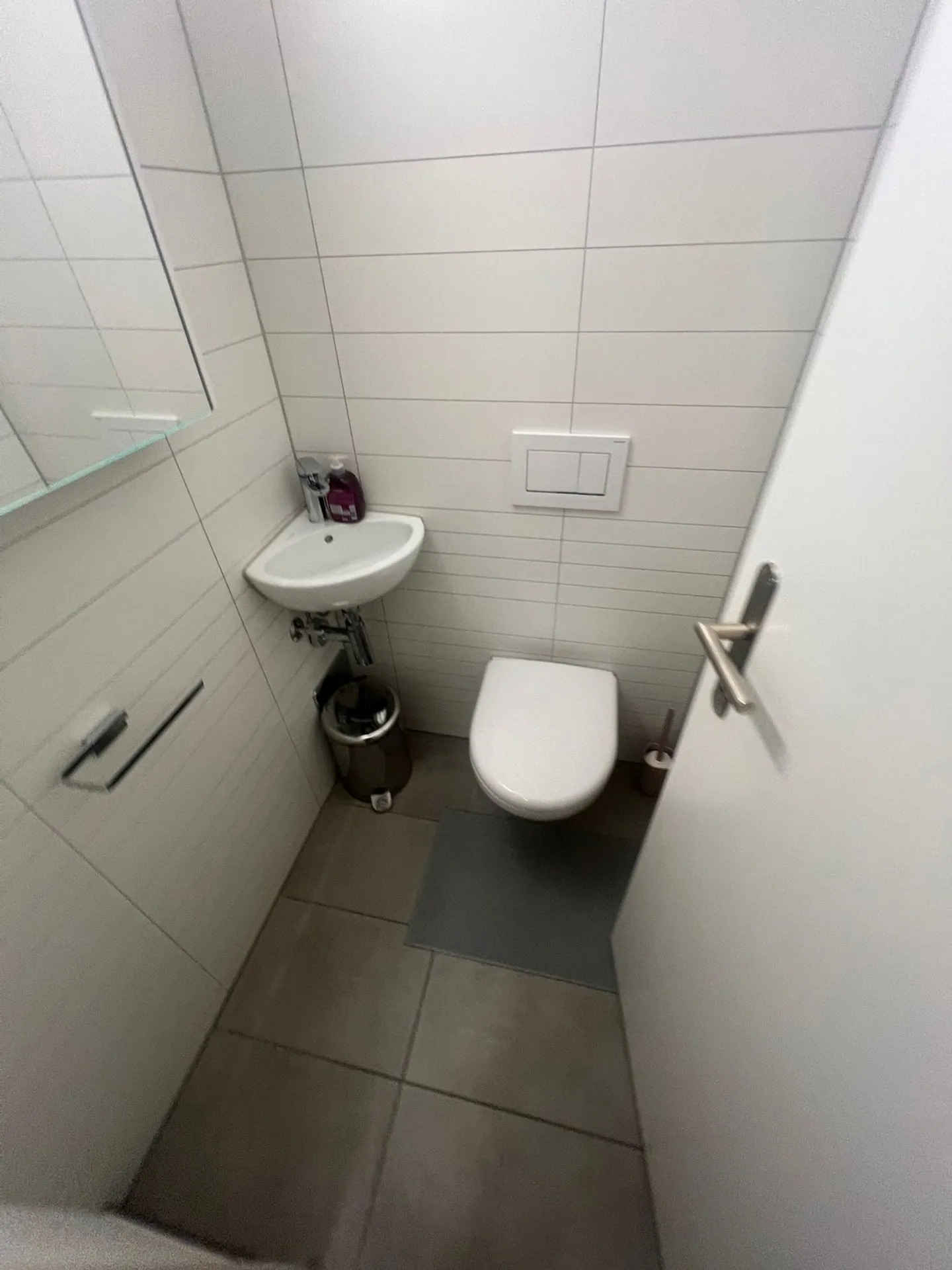 🌟 Modern & Fully Furnished 3-bedroom Business Apartment at 8304 walliselln🌟 - Photo 13 of 13