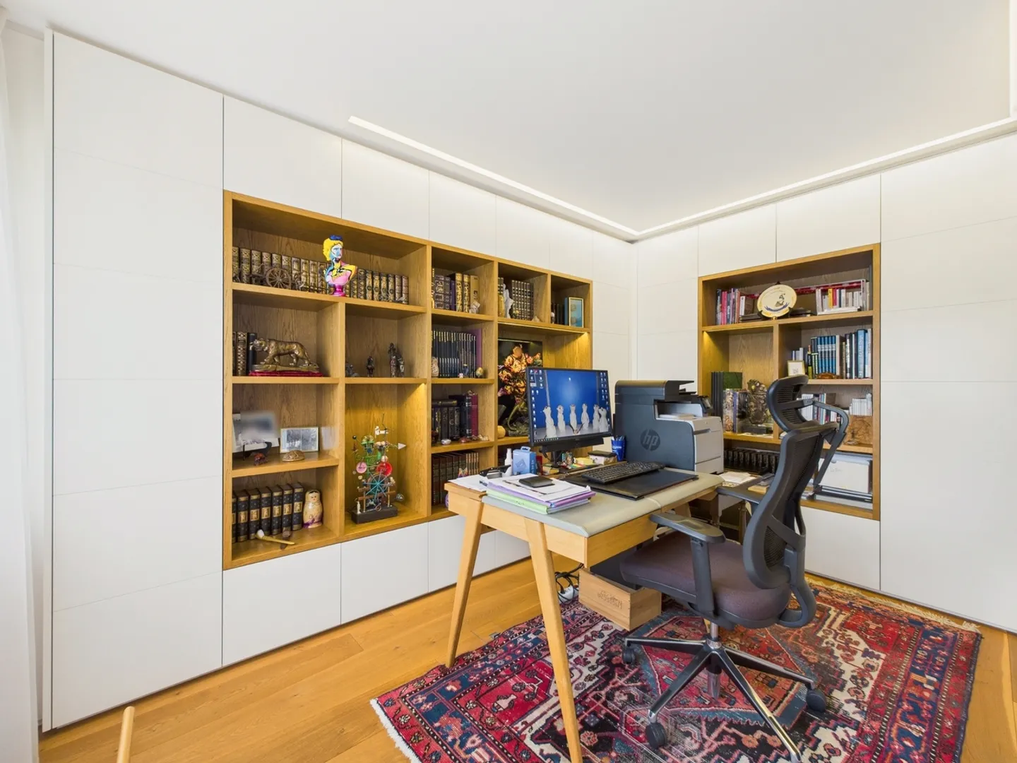 Nothing classic. Everything is exceptional. An exceptional penthouse in Bulle. - Photo 9 of 13