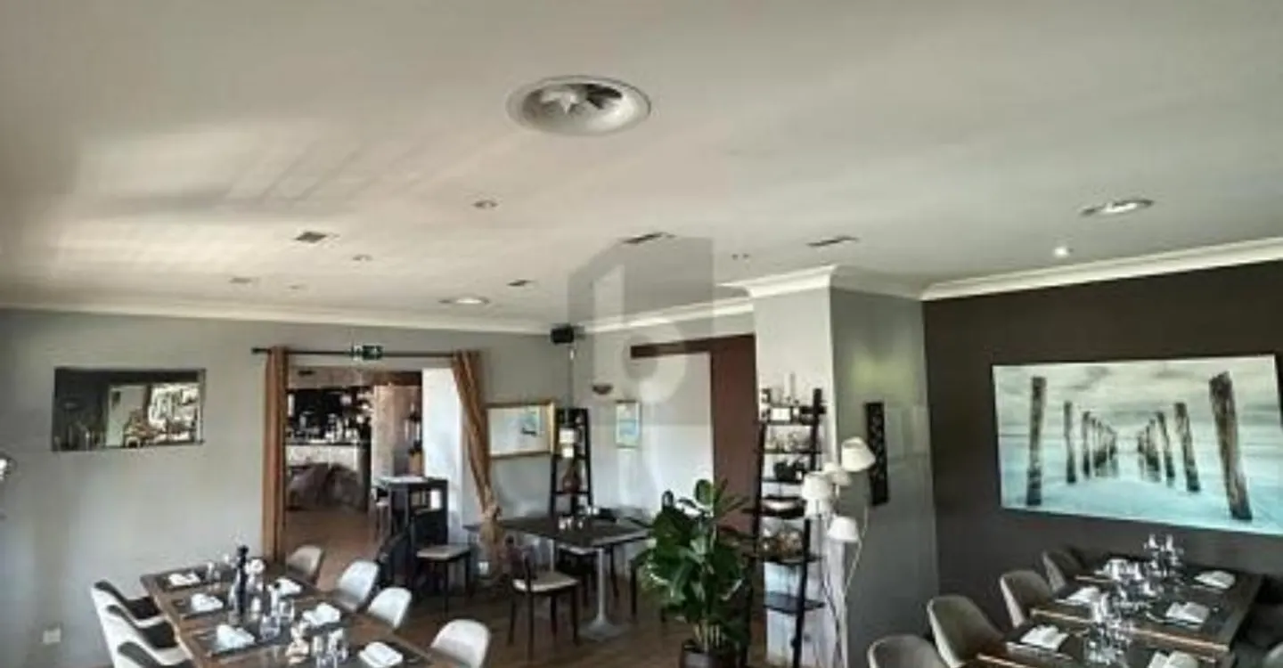 RESTAURANT AVEC FORTE ACTIVITÉ A REMETTRE - Foto 3 di 4