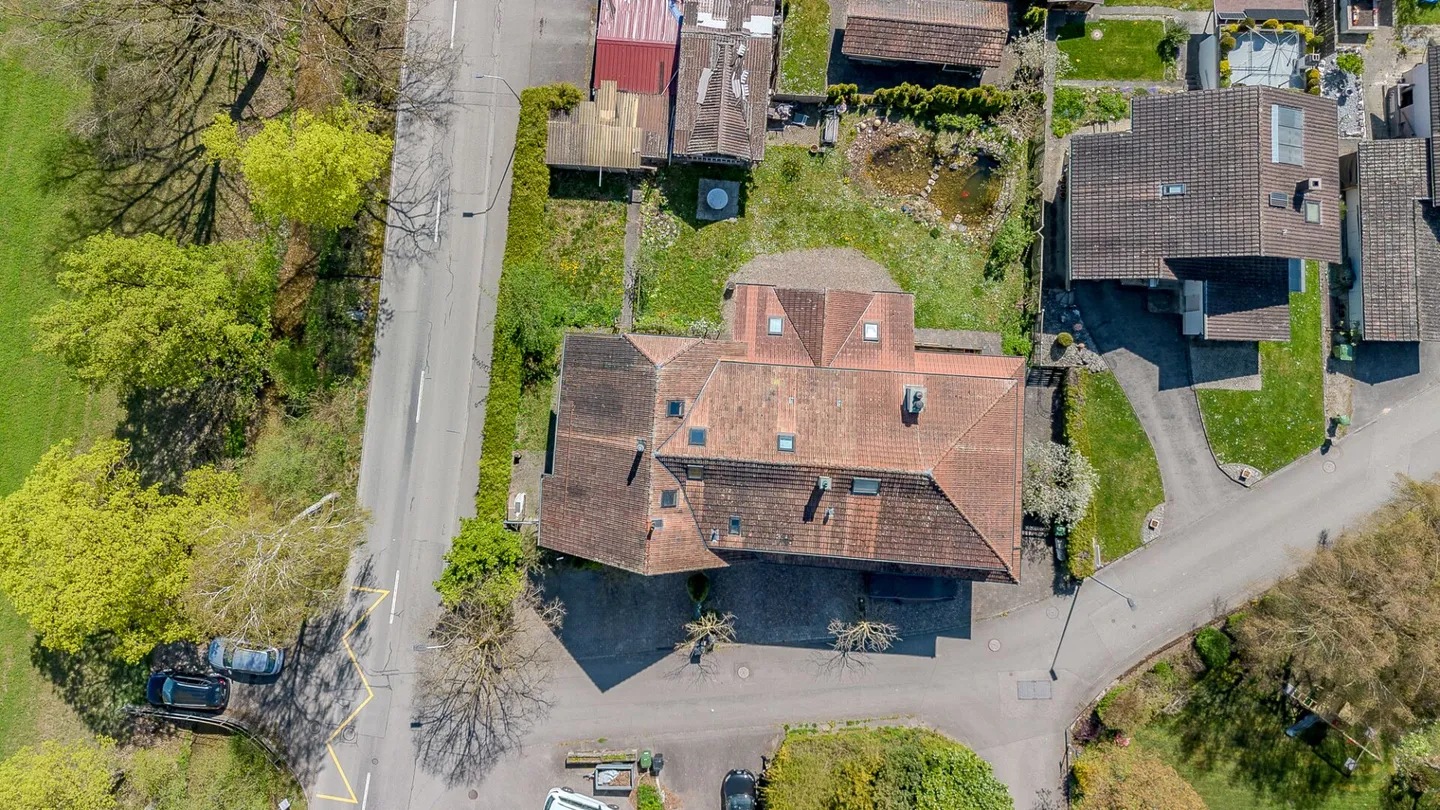 Multi-family house with substance, cash flow, and real development potential - Photo 15 of 17